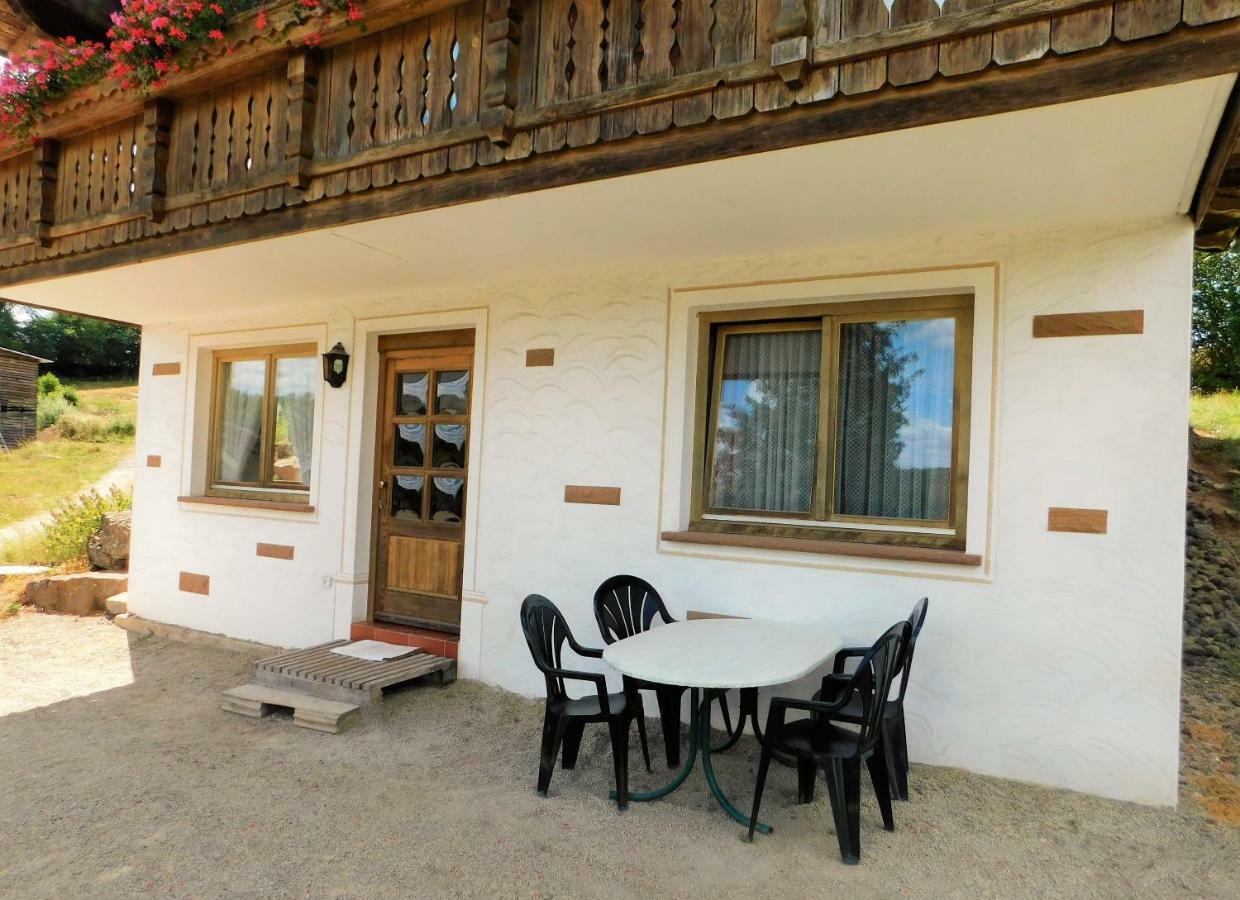 Blockhaus-Ferienpark Eisenschmitt Exterior photo